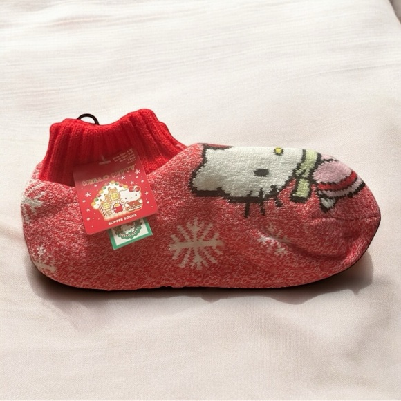 Hello Kitty Christmas Present Slipper Socks - Picture 2 of 4